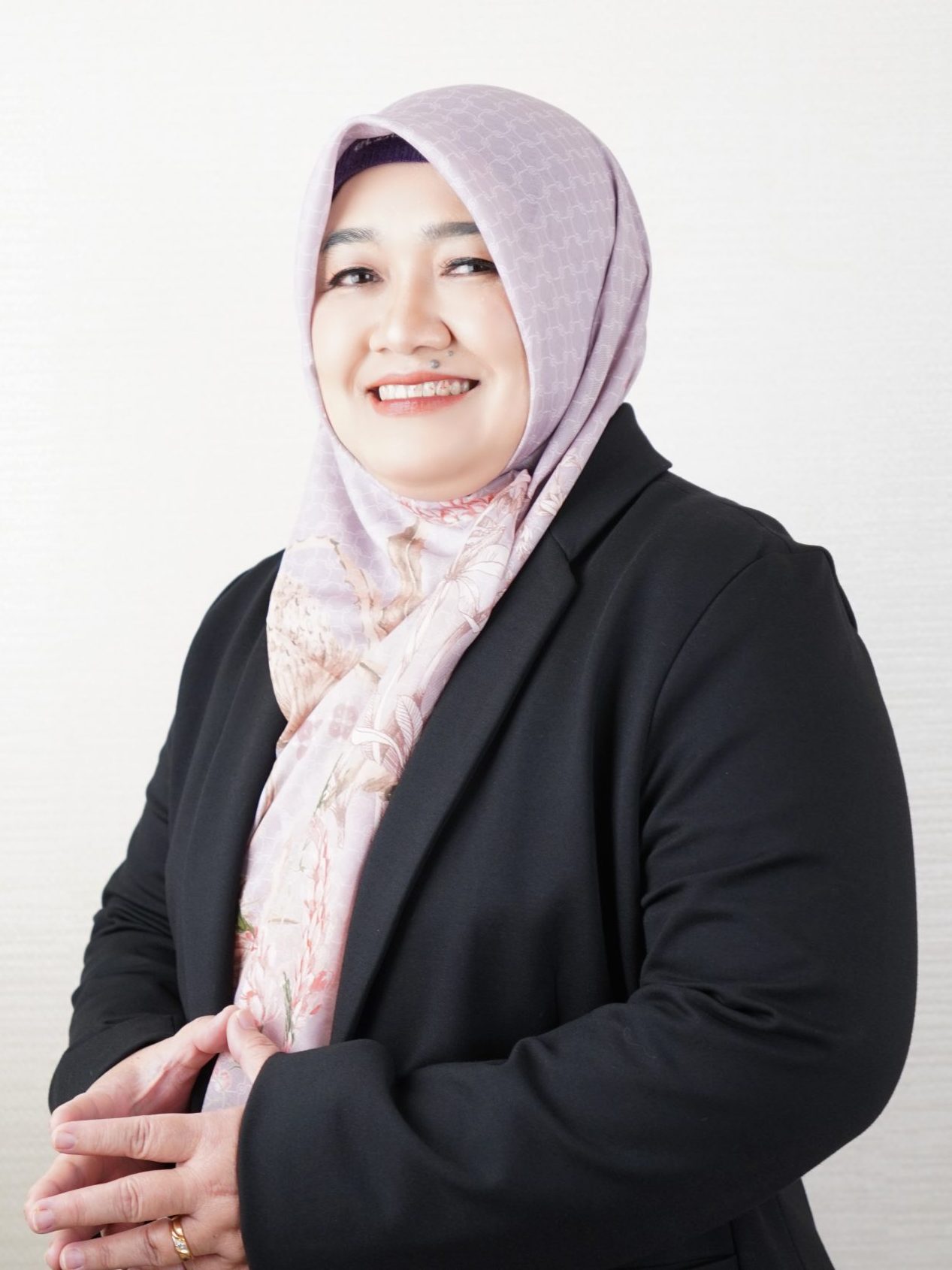 apt. Indah Kurniawati, S.Si., M.M.